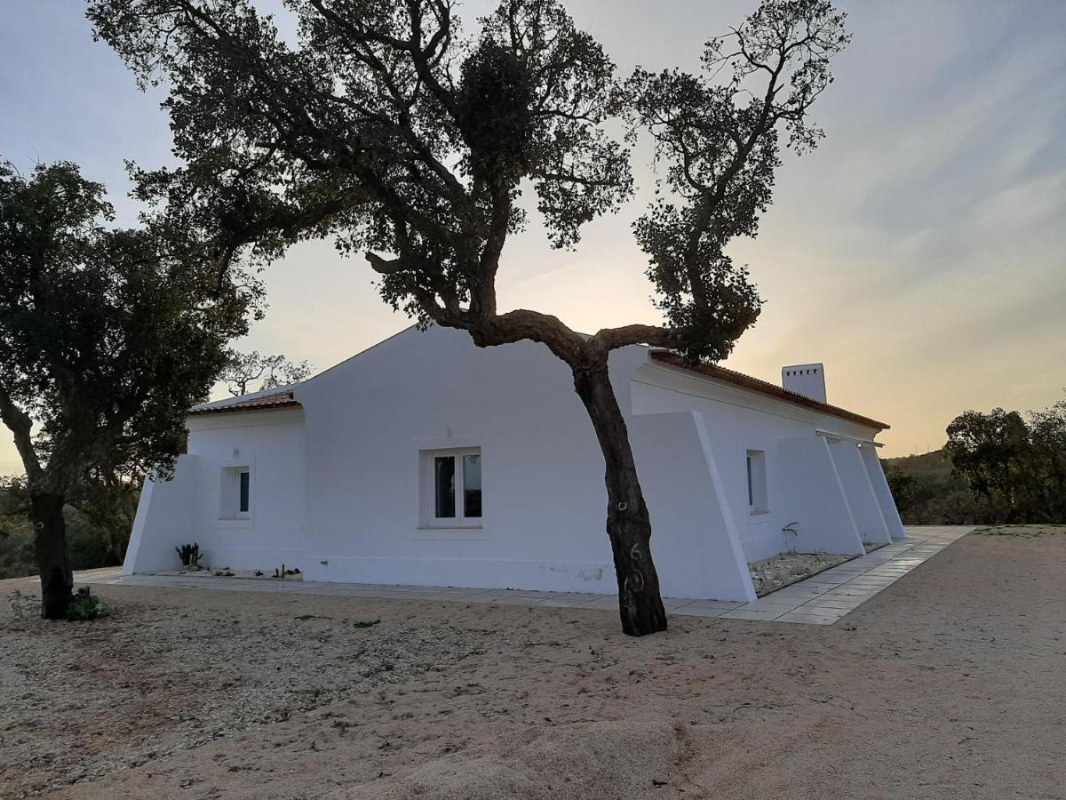 فيلا Monte Vale Manhas By Hi Alentejo São Bartolomeu da Serra المظهر الخارجي الصورة